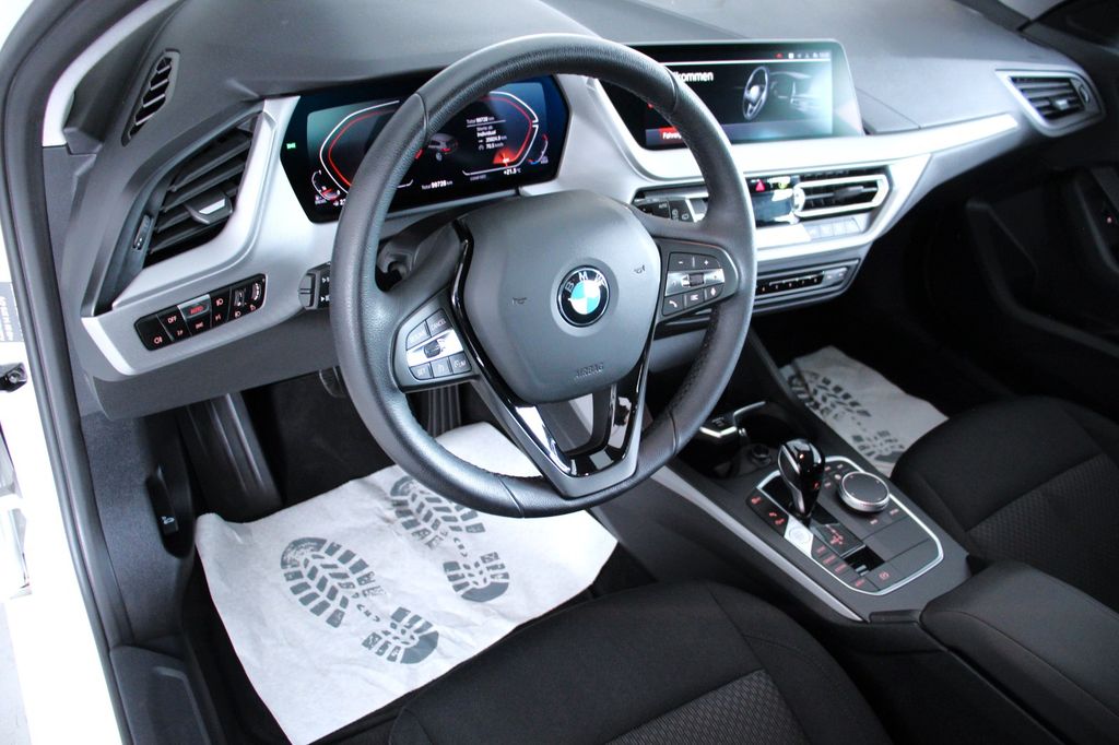 BMW 116 2022