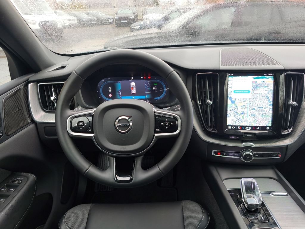 Volvo XC60 2025