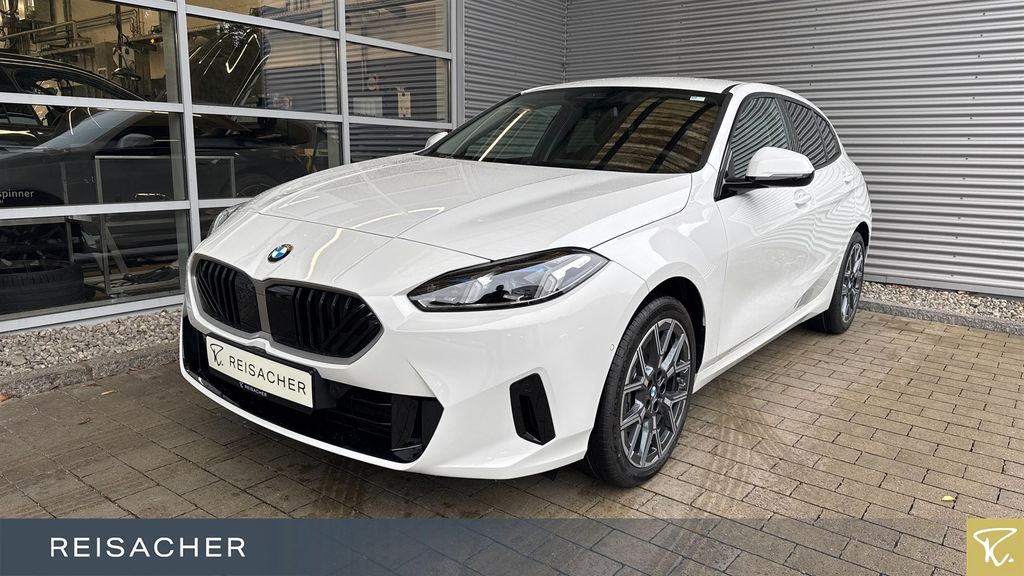 BMW 120 2025