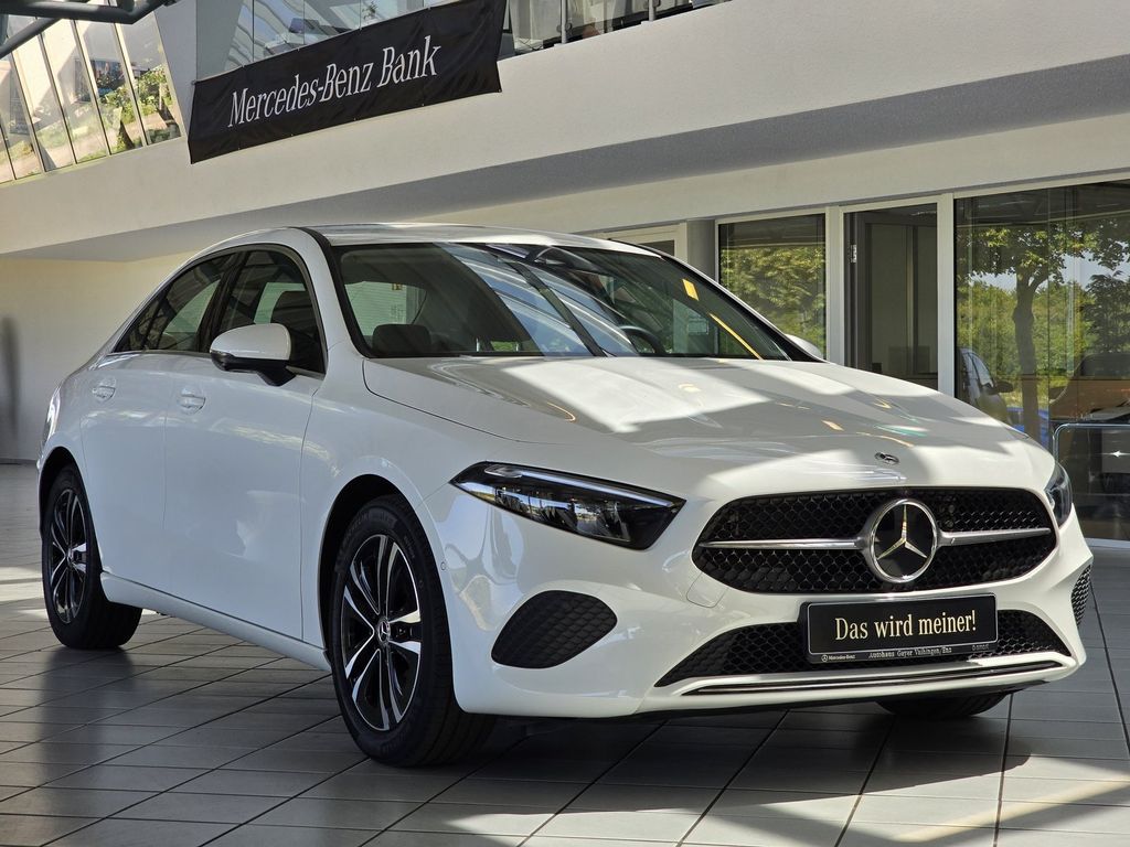 Mercedes-Benz A 180 2023