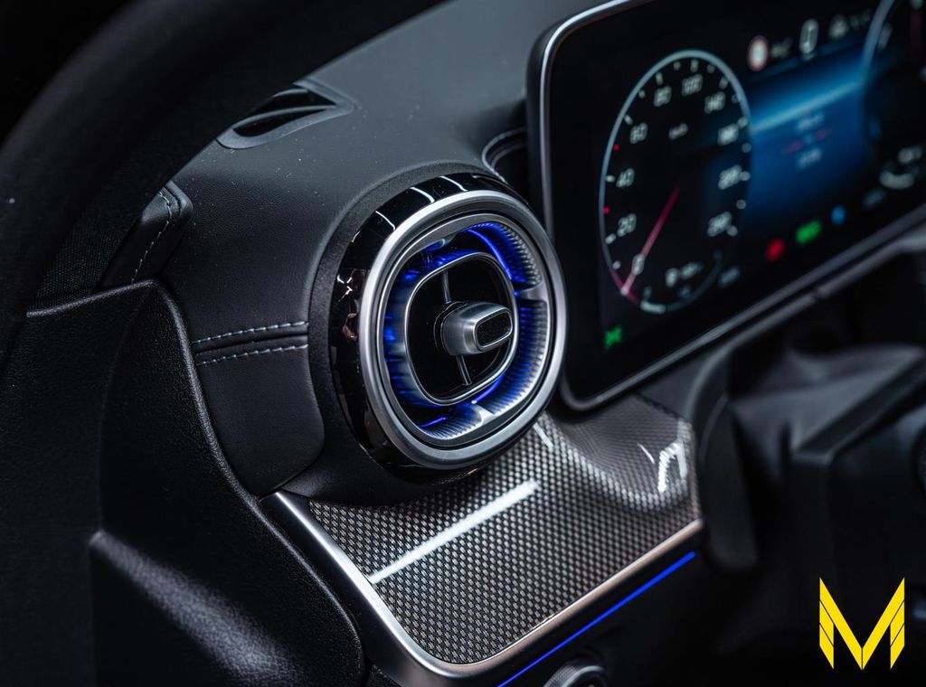 Mercedes-Benz C 300 2024