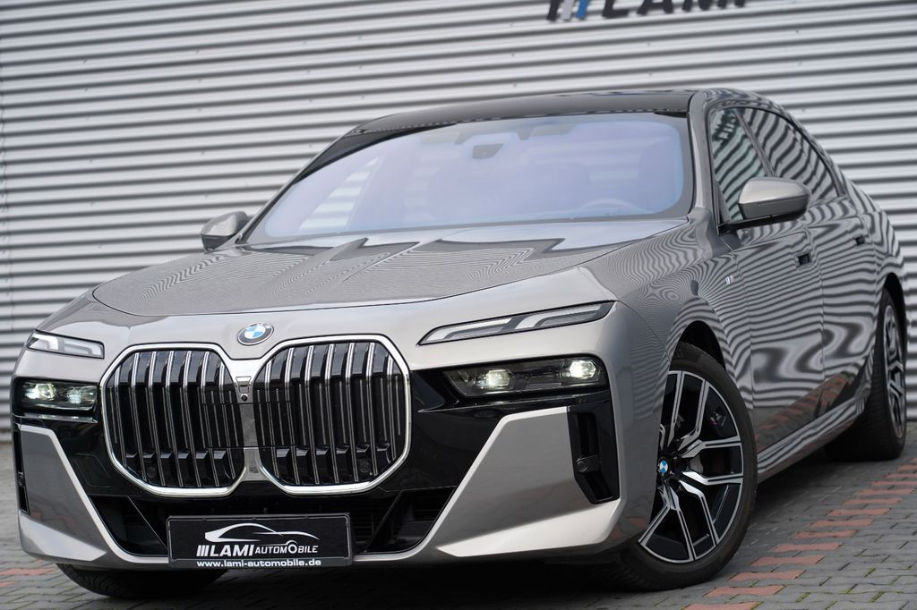 BMW 740 2024