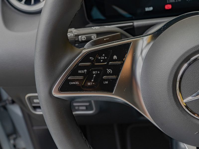 Mercedes-Benz B 220 2024