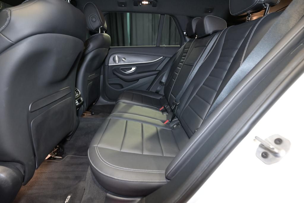 Mercedes-Benz E 300 2022