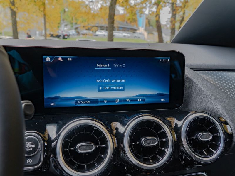 Mercedes-Benz B 220 2024