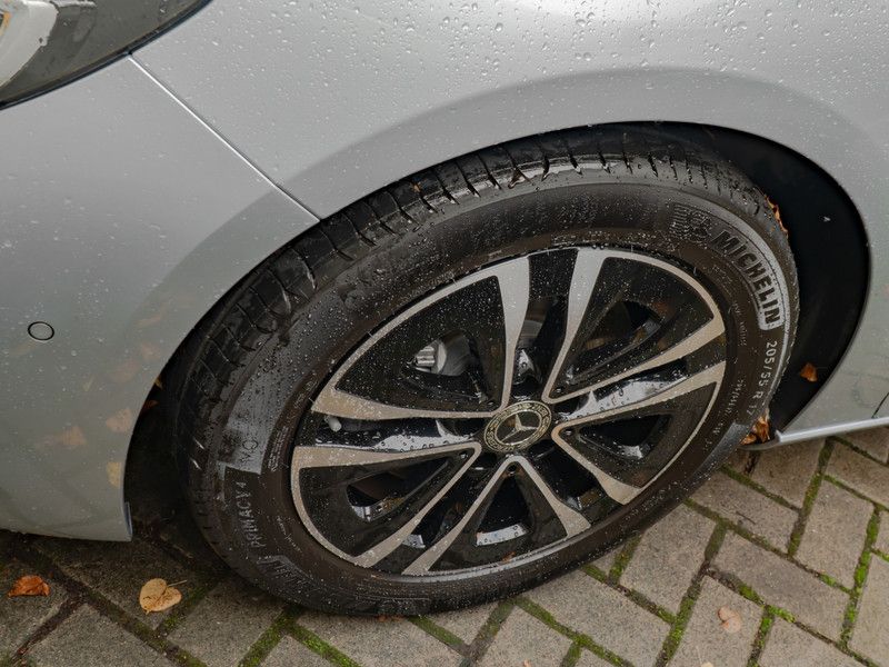Mercedes-Benz B 220 2024