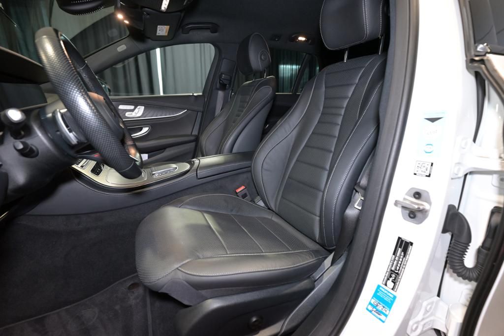 Mercedes-Benz E 300 2022