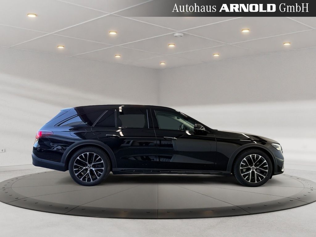 Mercedes-Benz E 300 2023