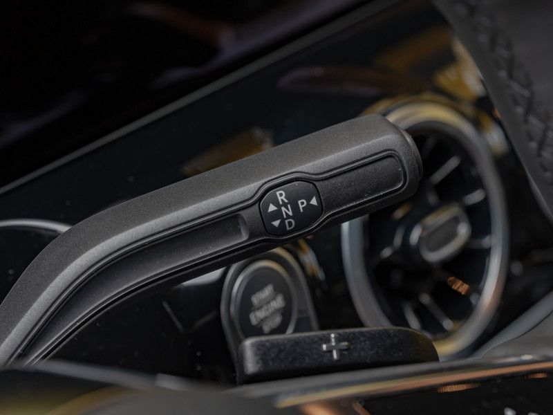 Mercedes-Benz B 220 2024