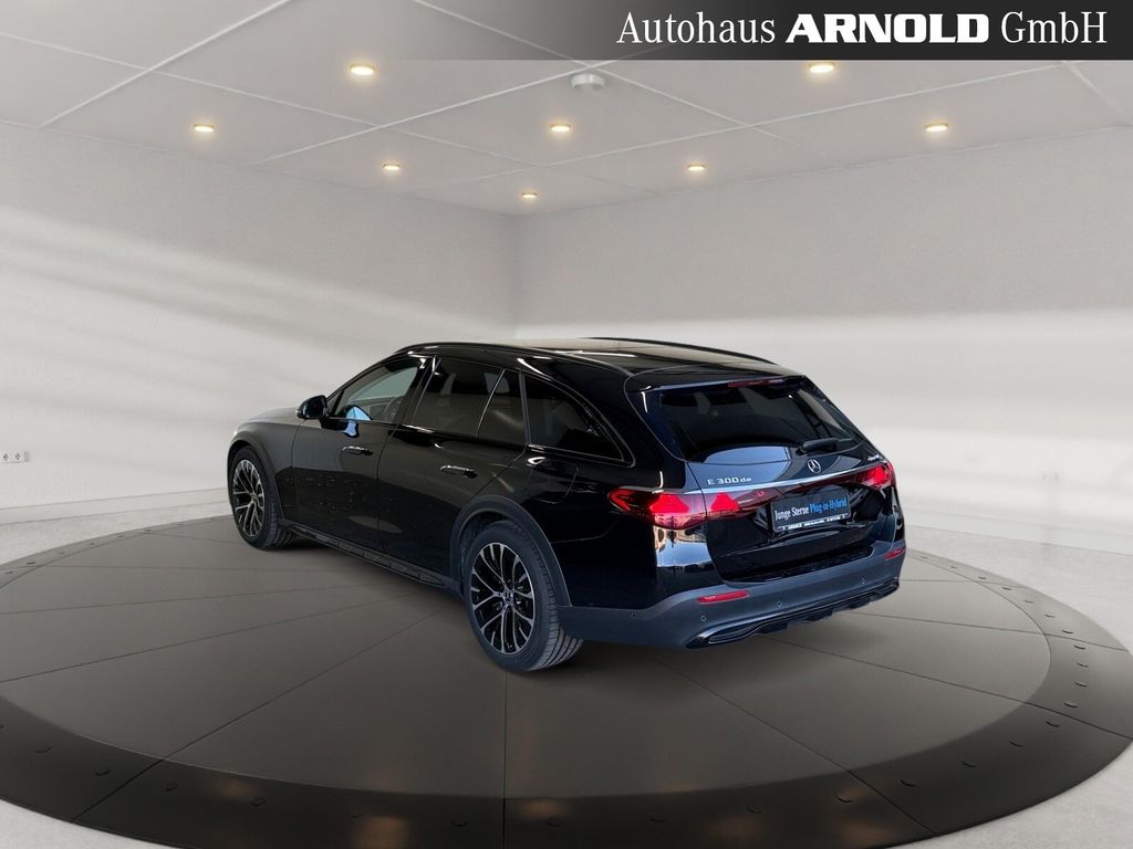 Mercedes-Benz E 300 2023