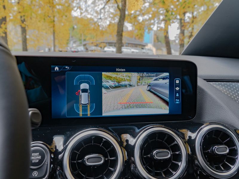 Mercedes-Benz B 220 2024