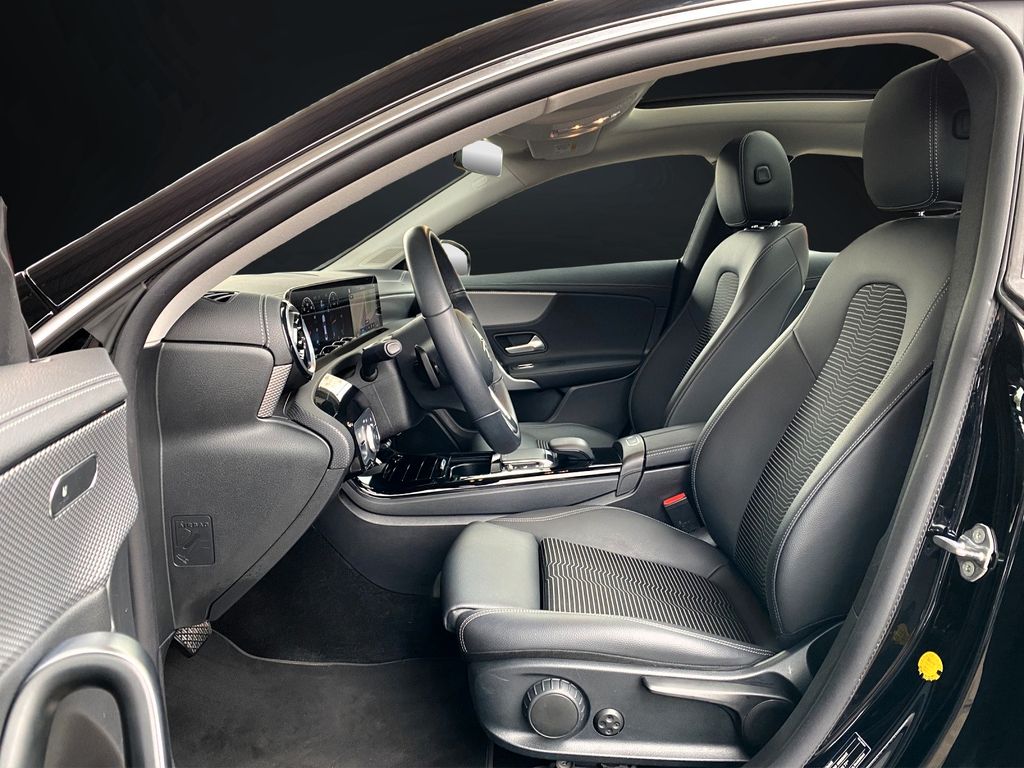 Mercedes-Benz CLA 200 2022