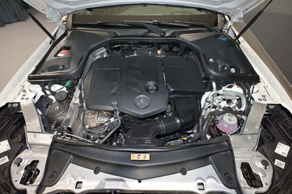 Mercedes-Benz E 300 2022