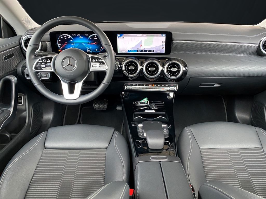 Mercedes-Benz CLA 200 2022