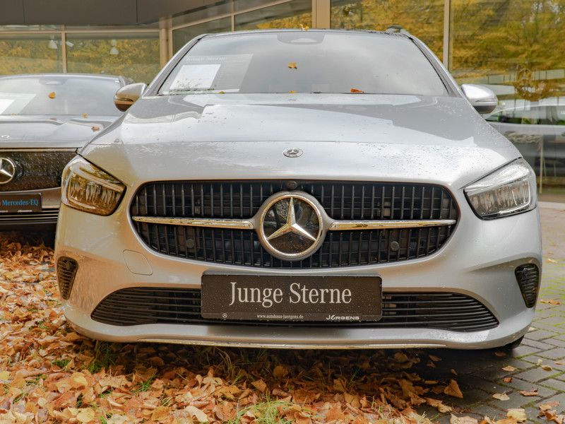 Mercedes-Benz B 220 2024