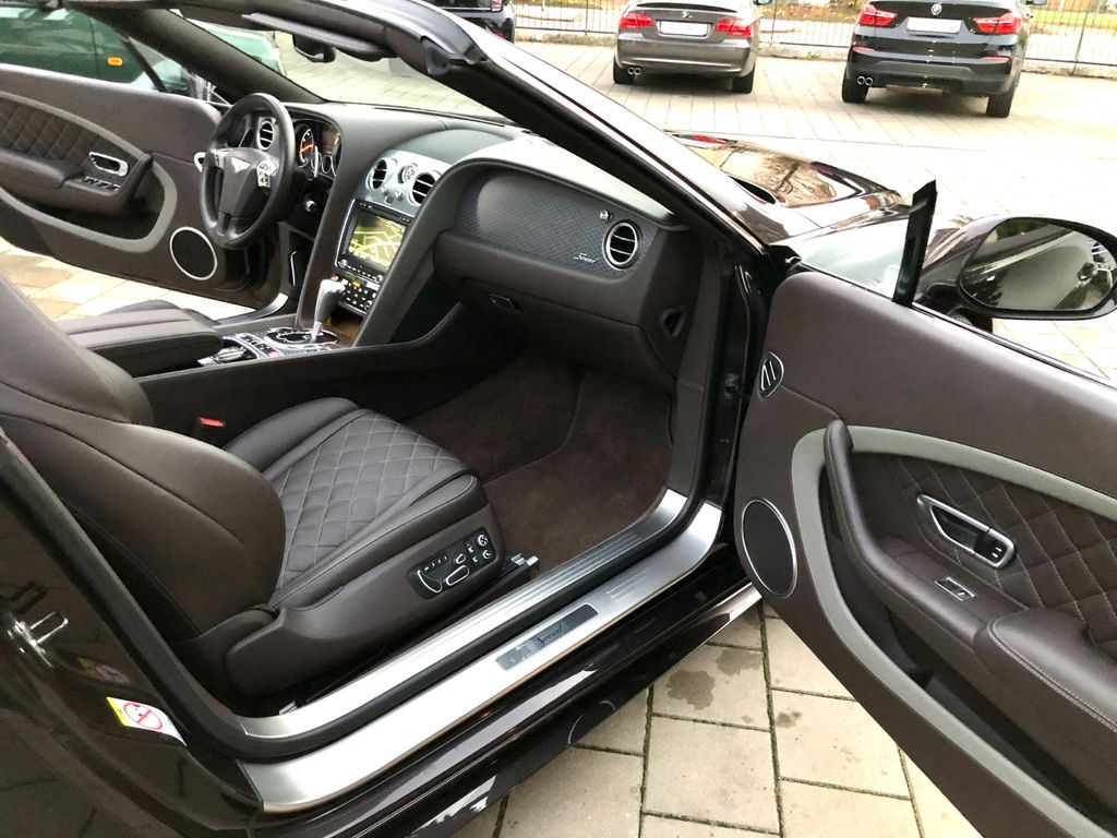 Bentley Continental GTC 2016