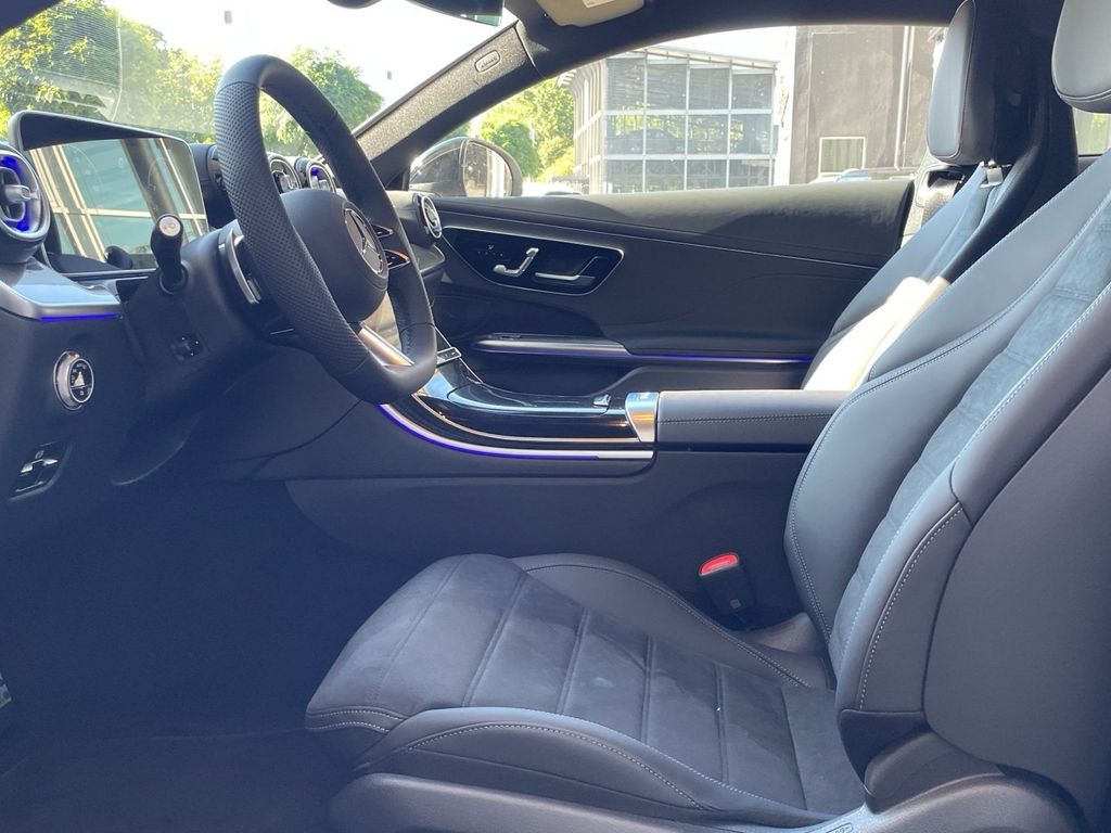 Mercedes-Benz CLE 200 2025