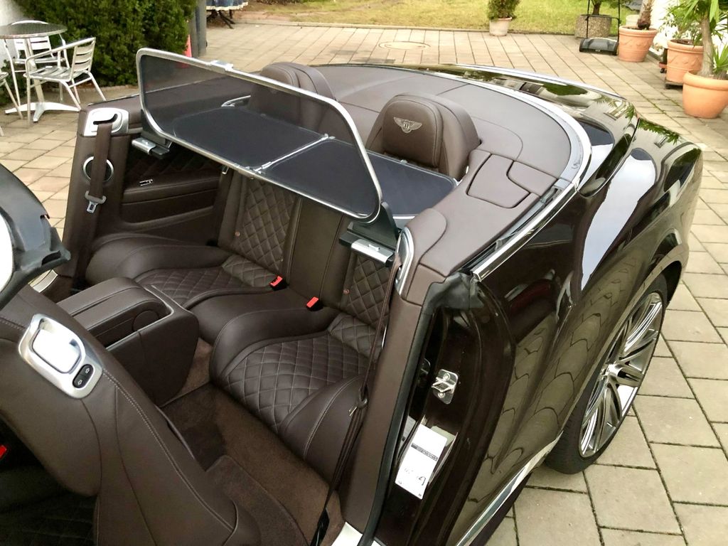 Bentley Continental GTC 2016