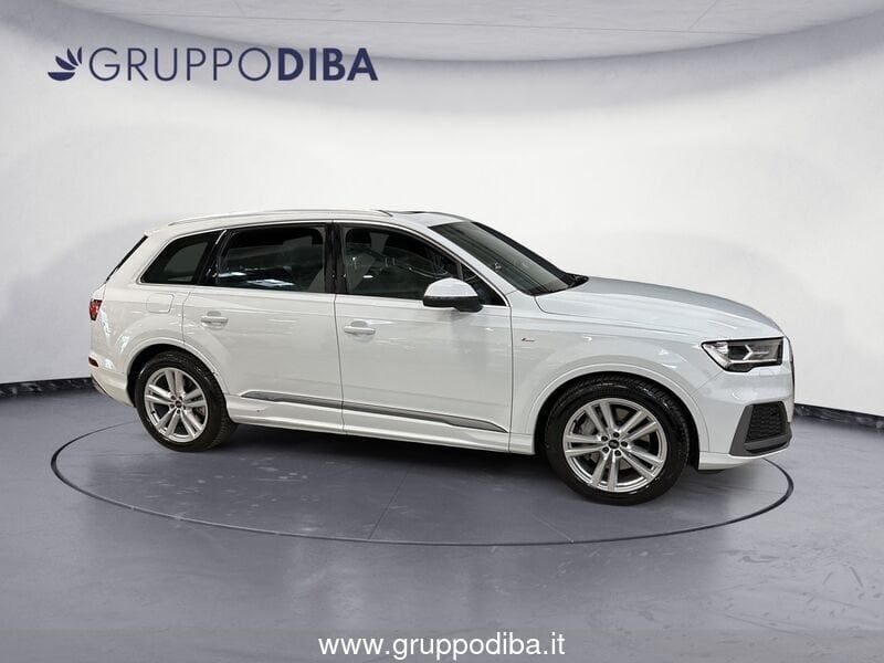 Audi Q7 2024