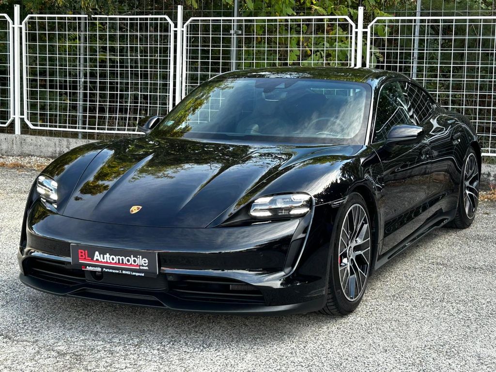 Porsche Taycan 2021