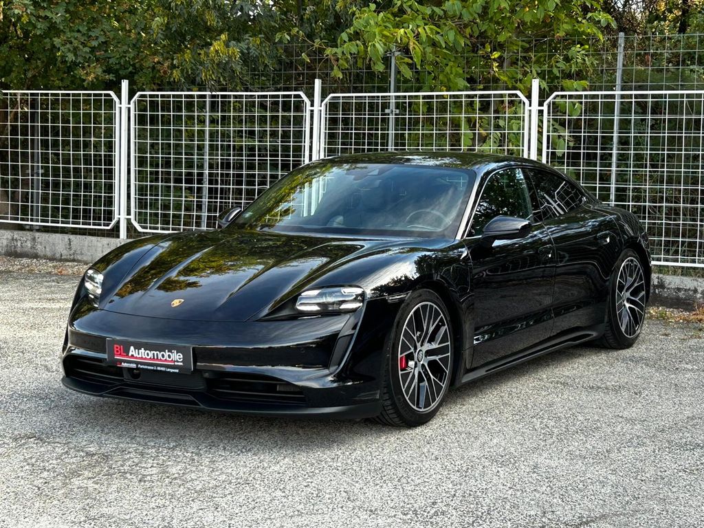Porsche Taycan 2021