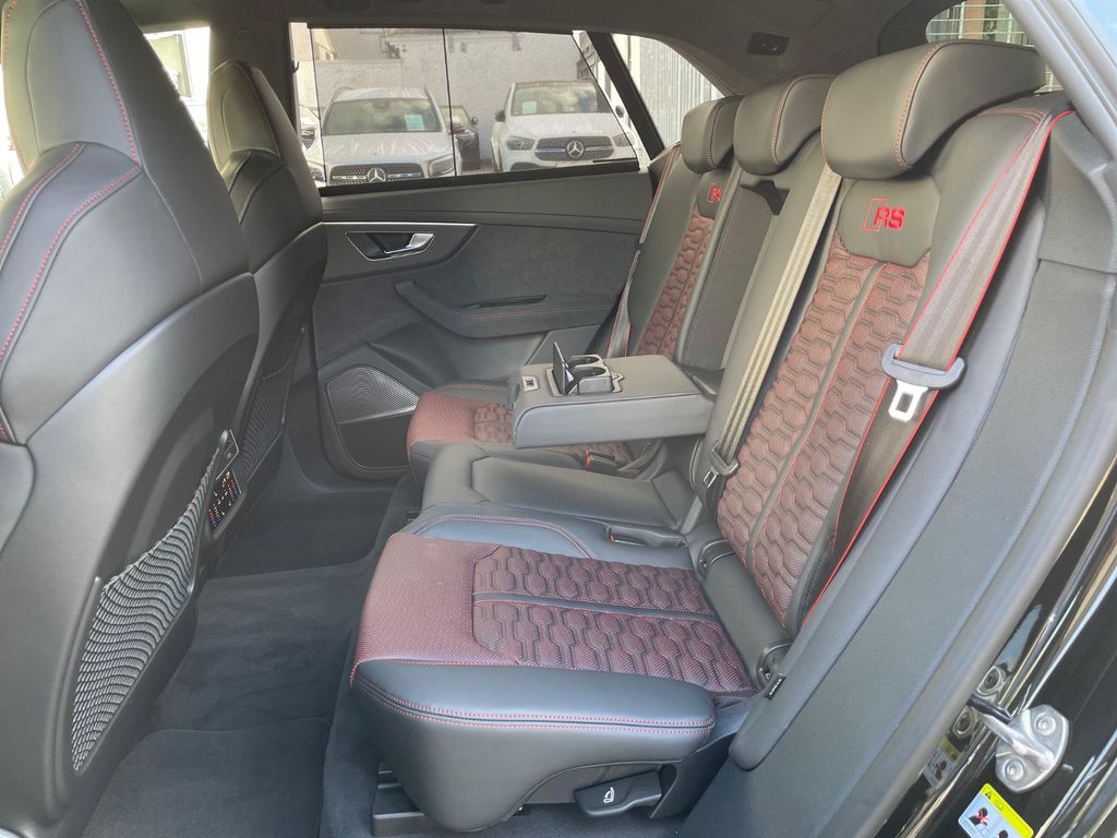 Audi RSQ8 2025