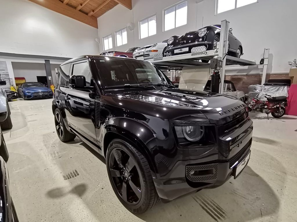 Land Rover Defender 2022