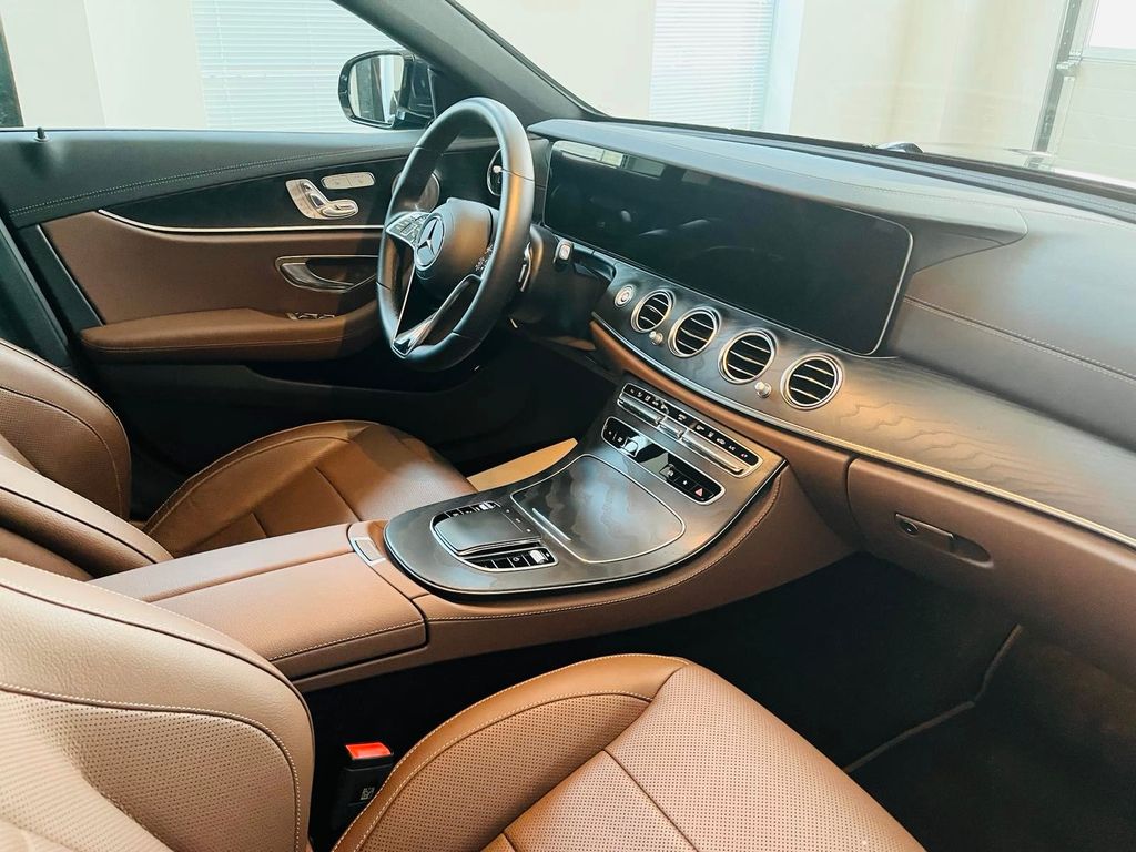 Mercedes-Benz E 300 2024