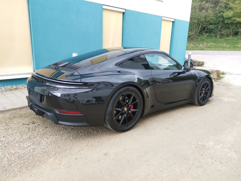 Porsche 992 2025