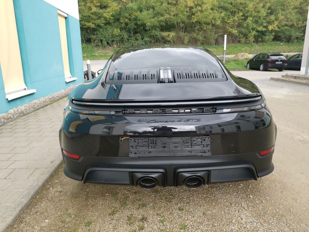 Porsche 992 2025
