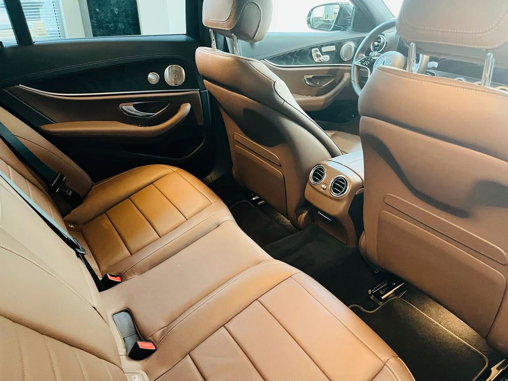Mercedes-Benz E 300 2024