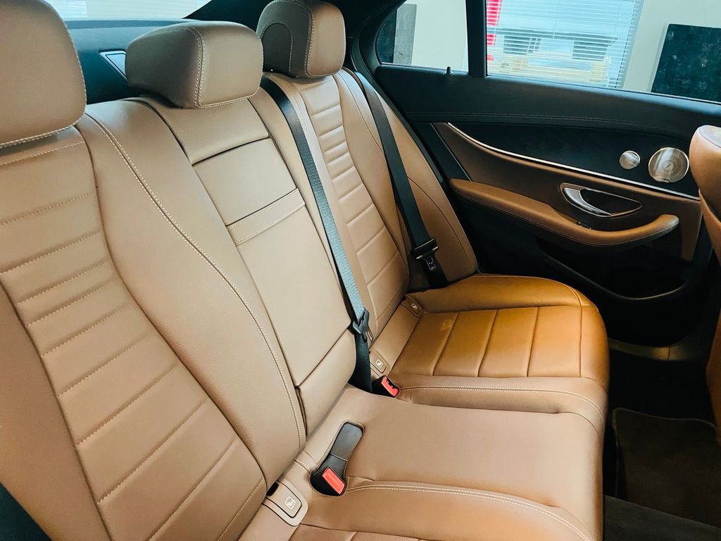 Mercedes-Benz E 300 2024