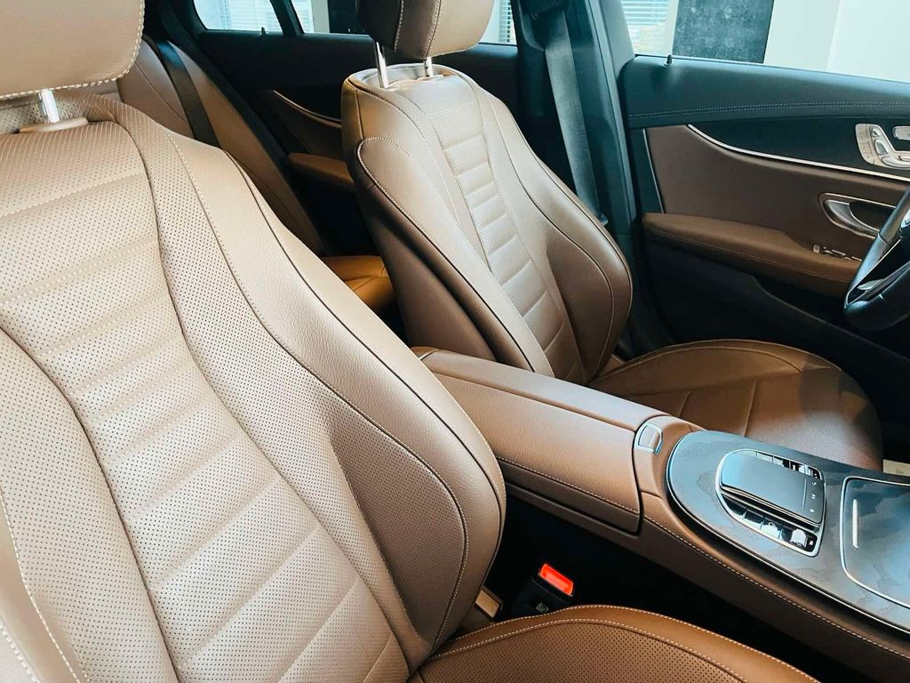 Mercedes-Benz E 300 2024