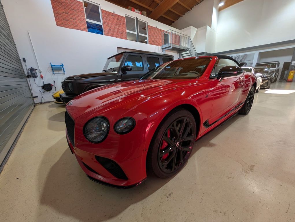 Bentley Continental GTC 2023