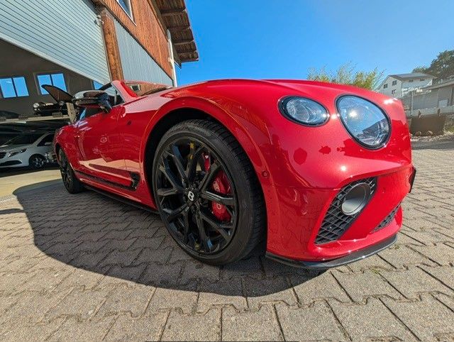 Bentley Continental GTC 2023