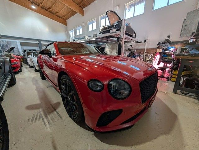 Bentley Continental GTC 2023