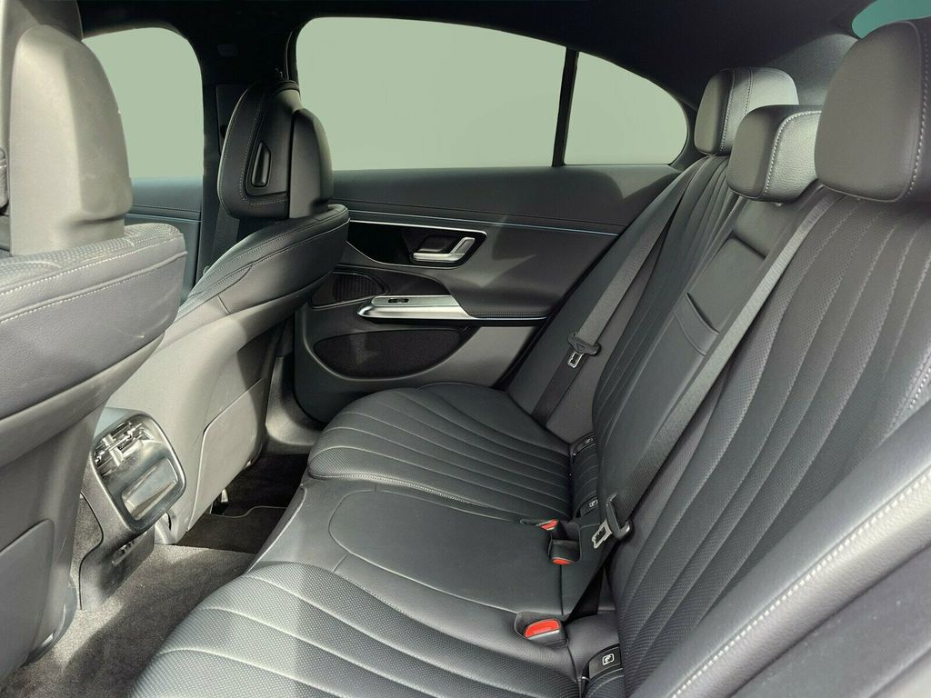 Mercedes-Benz E 300 2024