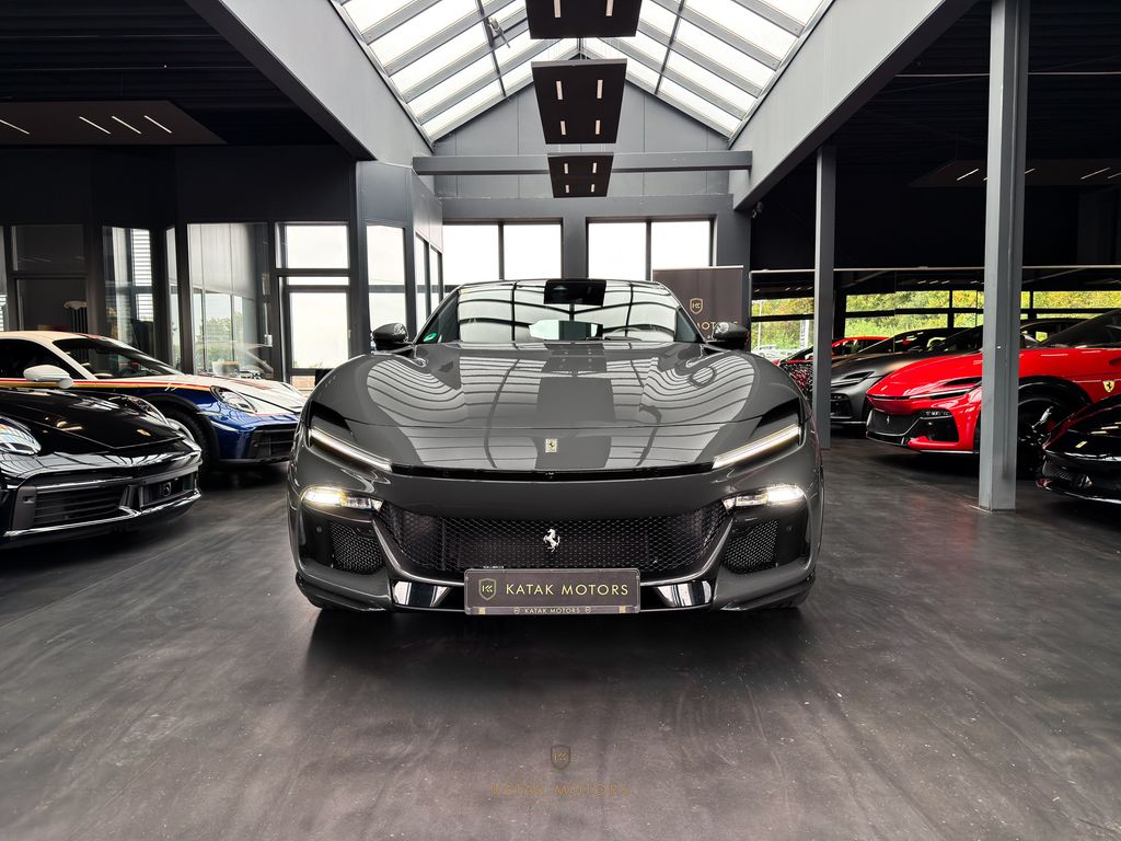 Ferrari Purosangue 2025
