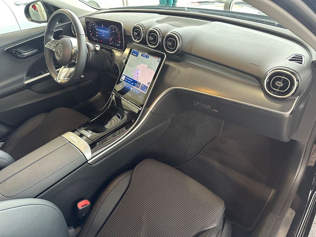 Mercedes-Benz C 200 2024