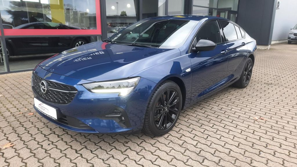Opel Insignia 2021