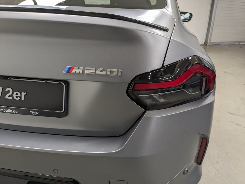 BMW M240i 2025