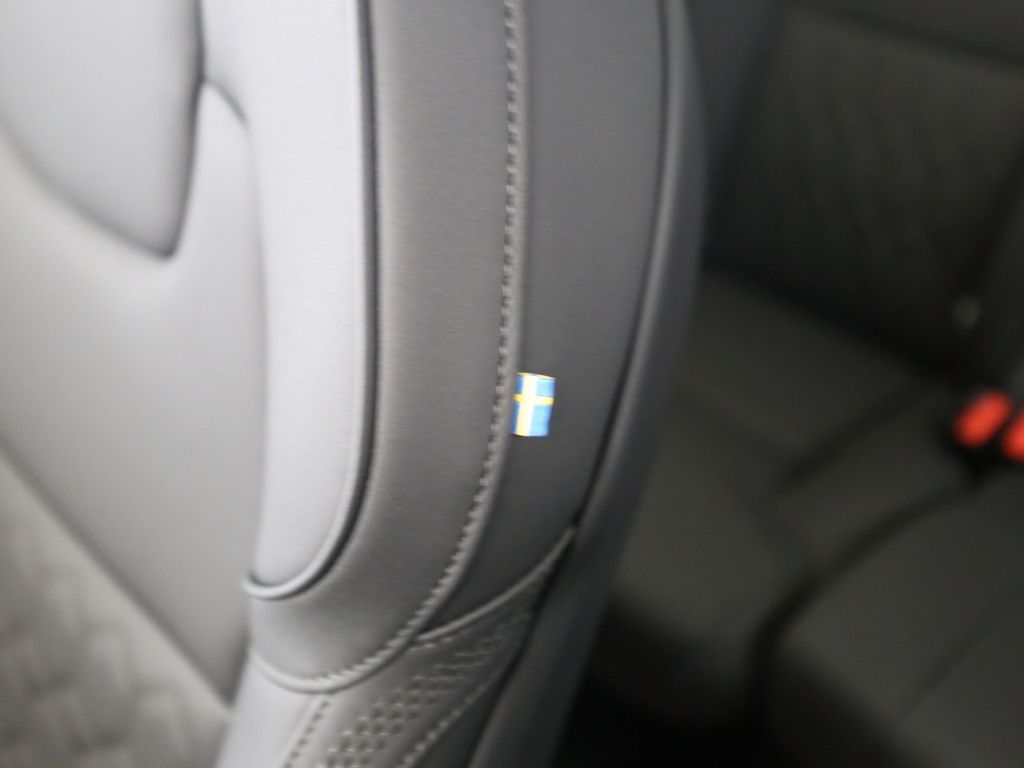 Volvo XC90 2025