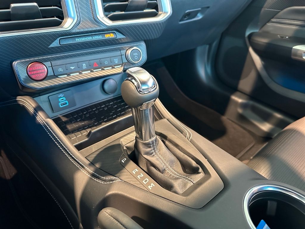 Ford Mustang 2025