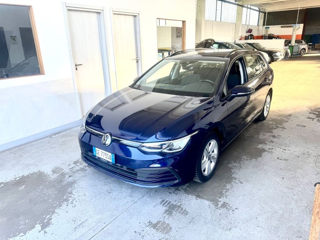 Volkswagen Golf 2021
