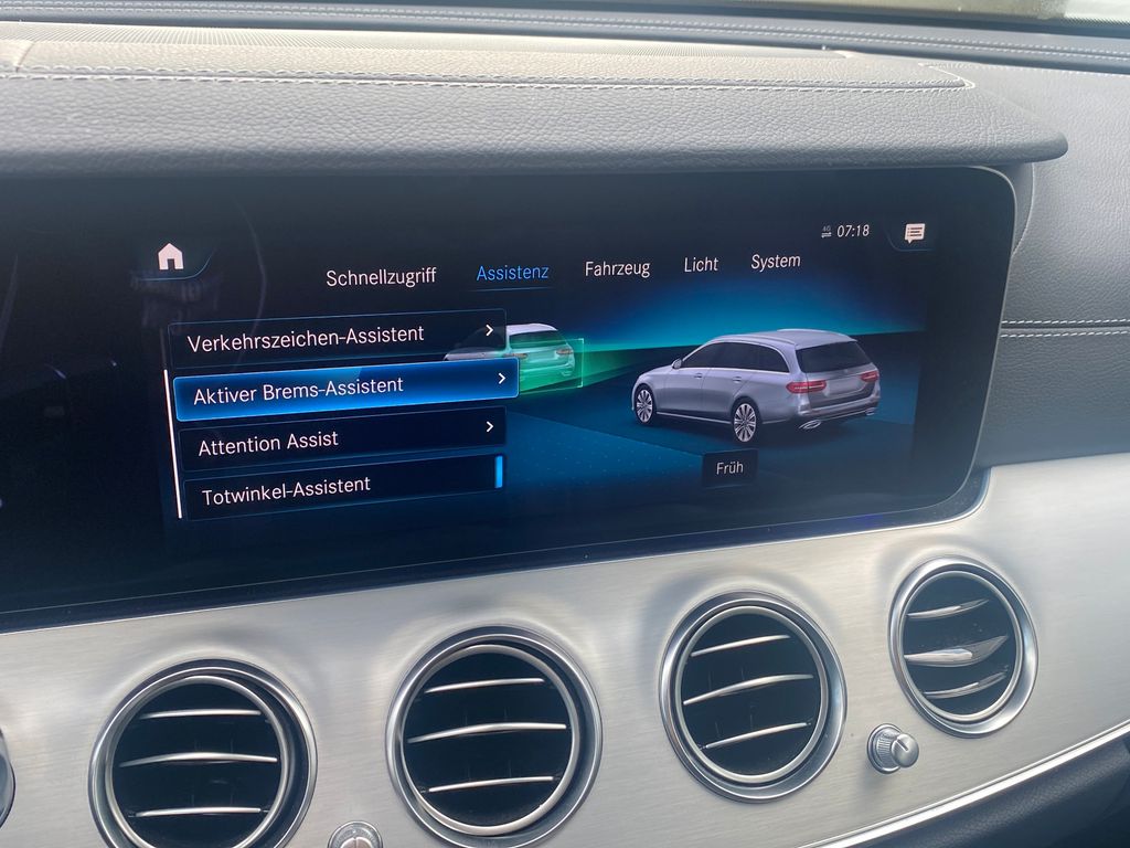 Mercedes-Benz E 300 2021