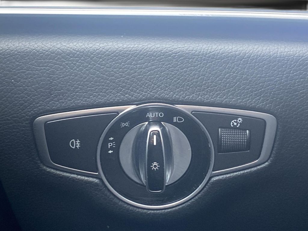 Mercedes-Benz E 300 2021