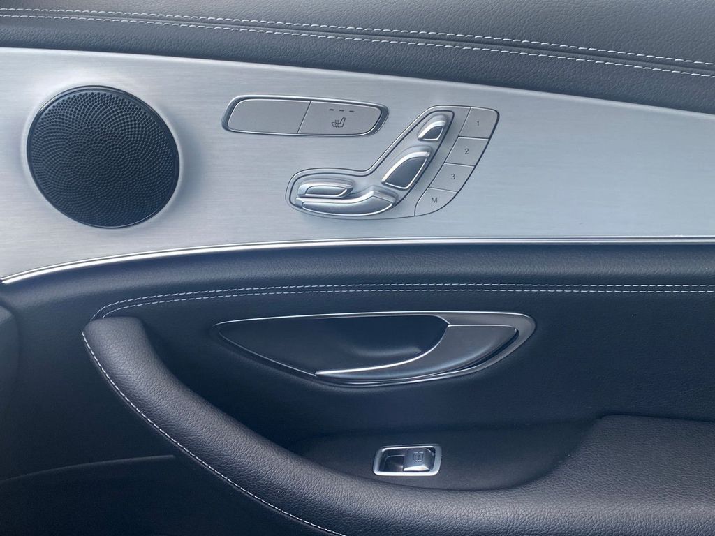 Mercedes-Benz E 300 2021