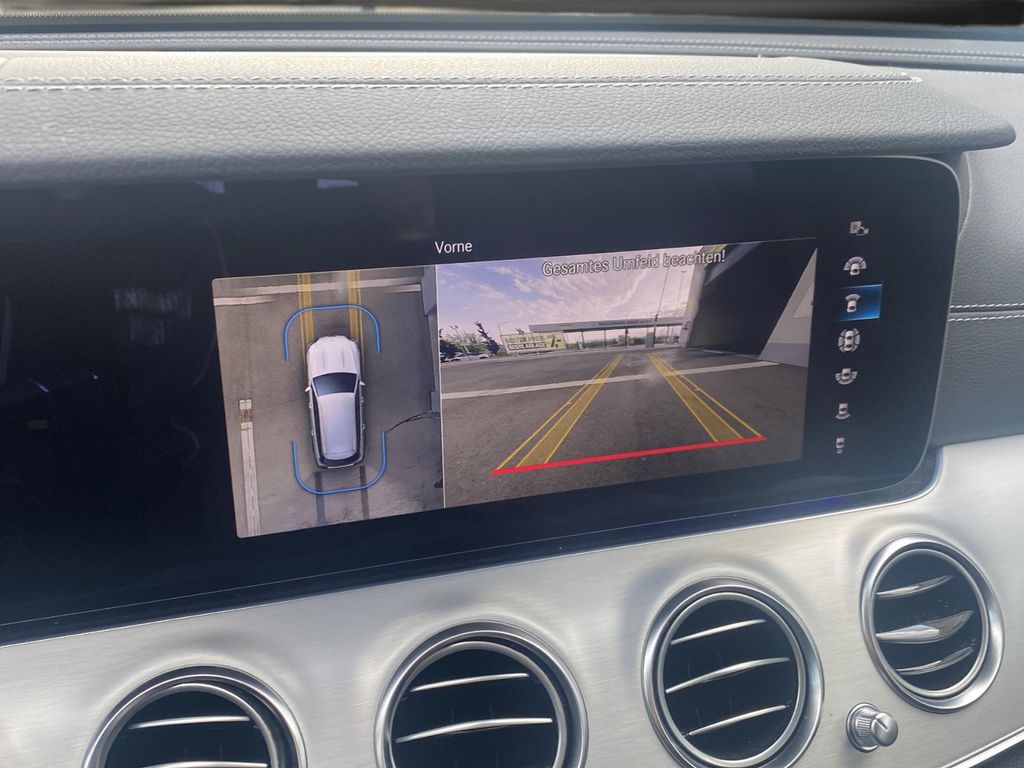 Mercedes-Benz E 300 2021