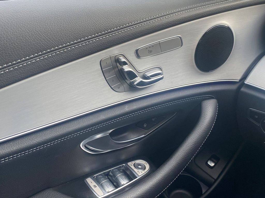 Mercedes-Benz E 300 2021