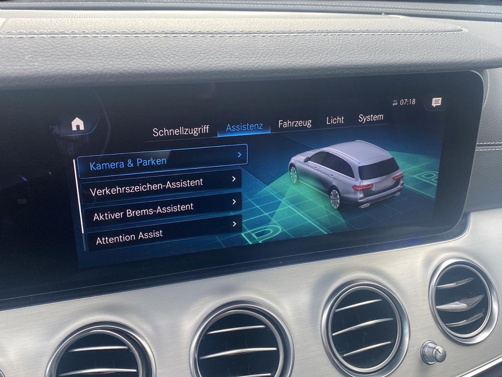 Mercedes-Benz E 300 2021